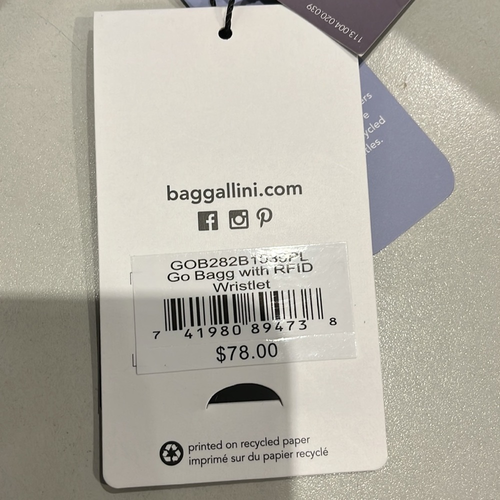 BAGGALLINI New Classic Go Bagg - Onyx Floral - includes RFID phone wristlet. - Picture 4 of 16